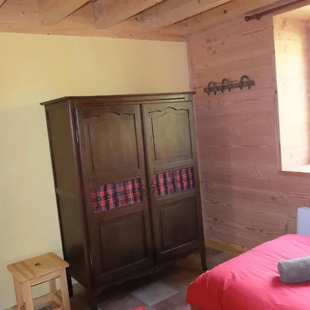 Le Corral D'hote Nocleg ze śniadaniem *